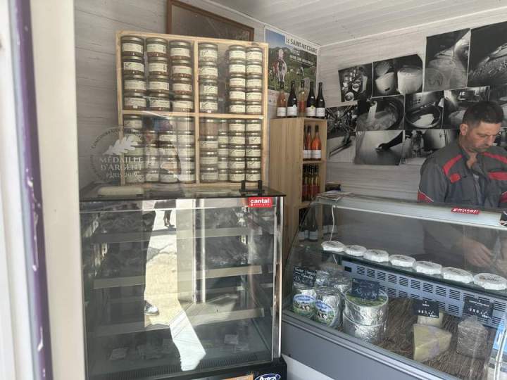 Vente de fromage saint-nectaire France